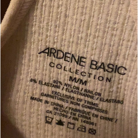 Ardene seamless beige high neck tank crop top - Picture 3 of 6